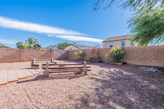 Building Photo - Move In Ready! Four Bedrooms - Close to TSMC