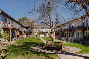 Building Photo - Gateway Park