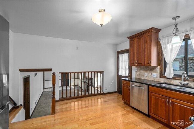 Building Photo - 13831 S Mallard Dr