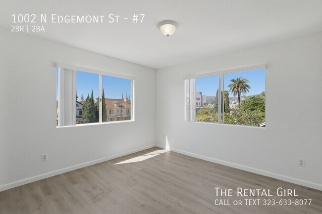 Building Photo - 1002 N Edgemont St