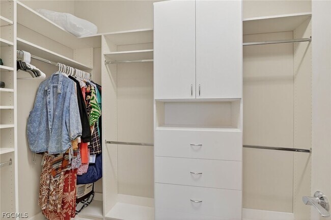 Building Photo - 11343 Tiverton Trce