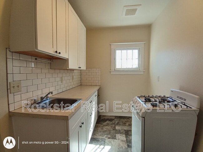 Building Photo - 814 S Lincoln St