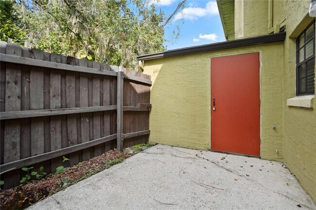 Building Photo - 7337 Cedar Creek Ct