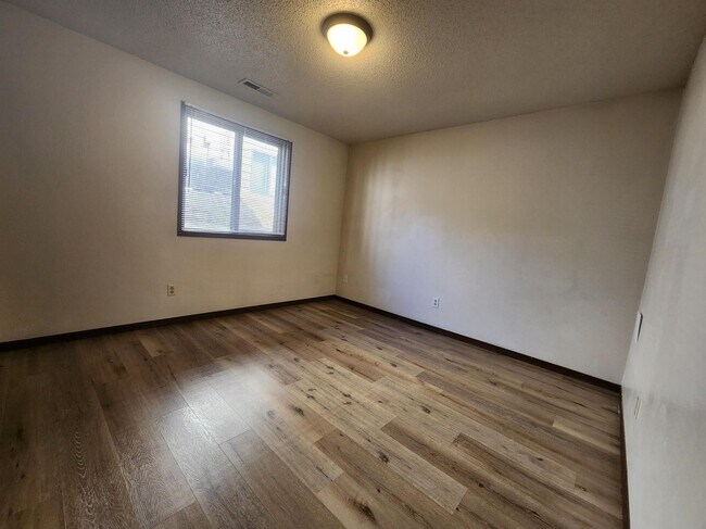 Building Photo - 922 Boston Way