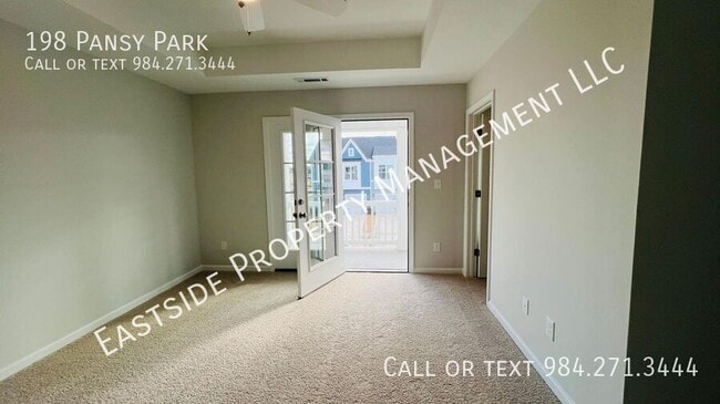 Building Photo - 198 Pansy Pk