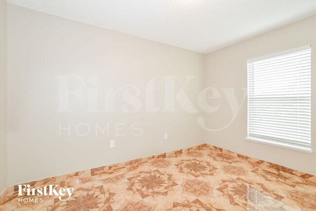 Building Photo - 5074 Oak Tours Dr