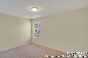Building Photo - 1331 Hawk Ct