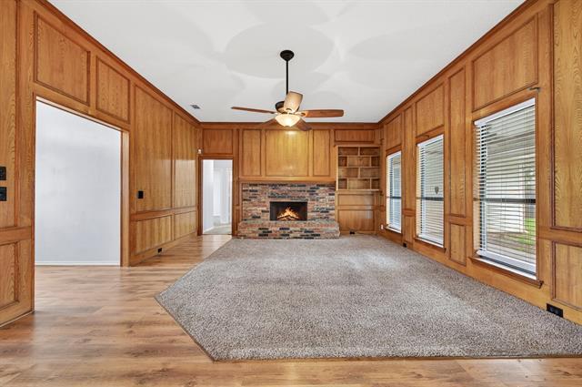 Building Photo - 918 Green Brook Dr