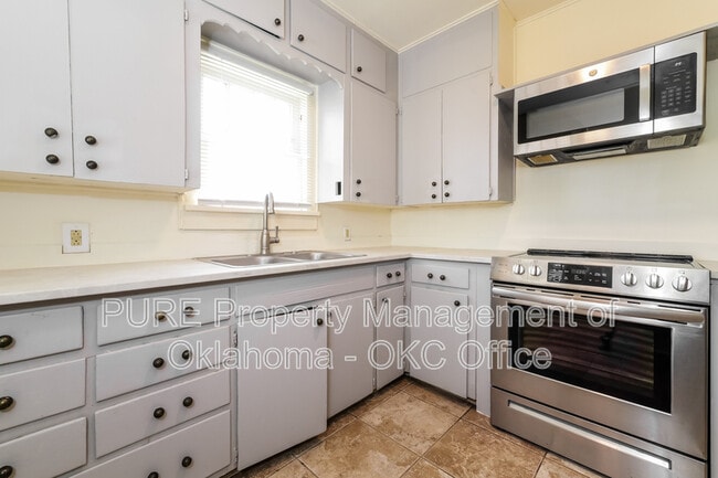 Building Photo - NW 22nd Street - 2236