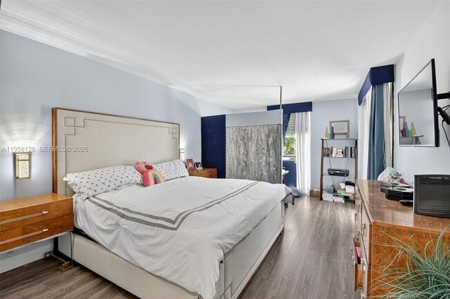 Building Photo - 3640 Yacht Club Dr