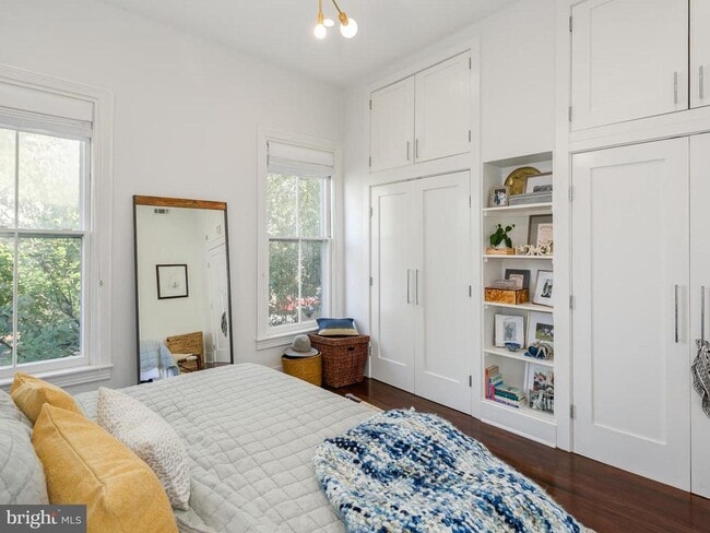 Building Photo - 1450 T St NW