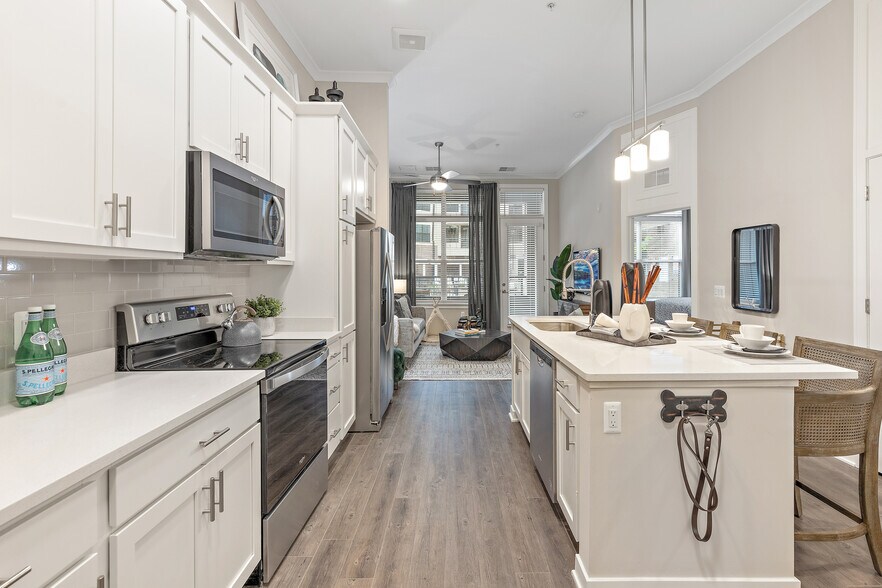 The Griffin Royal Oak 25090 Woodward Ave Royal Oak MI 48067