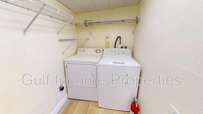 Building Photo - 2635 Arnold St