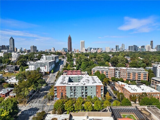 Building Photo - 620 Glen Iris Dr NE
