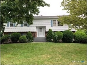 Building Photo - 123 Folino Dr