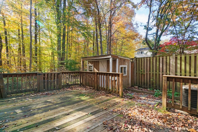 Building Photo - 8653 Bent Arrow Ct