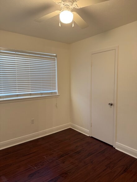 Building Photo - 3403 Tambour Dr