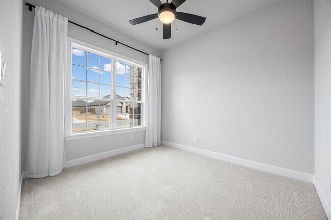 Building Photo - 114 Nandina Path