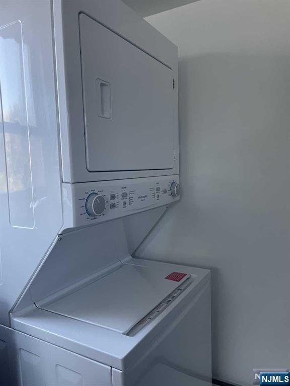 Building Photo - 119 Buffalo Ave