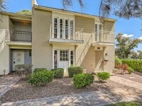 Building Photo - Beautiful Las Vegas Country Club townhome