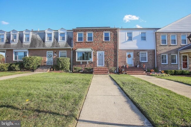 Building Photo - 12337 Chesterton Dr