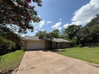 Building Photo - 5906 Mountainclimb Dr