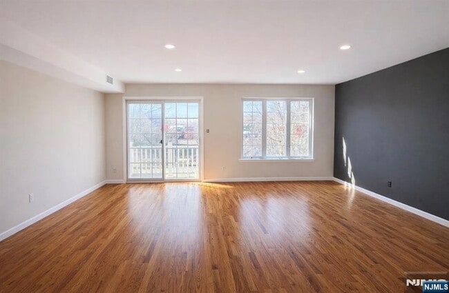 Building Photo - 231 N 12th St