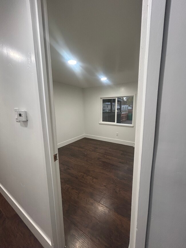 Building Photo - 5682 Lupin Dr