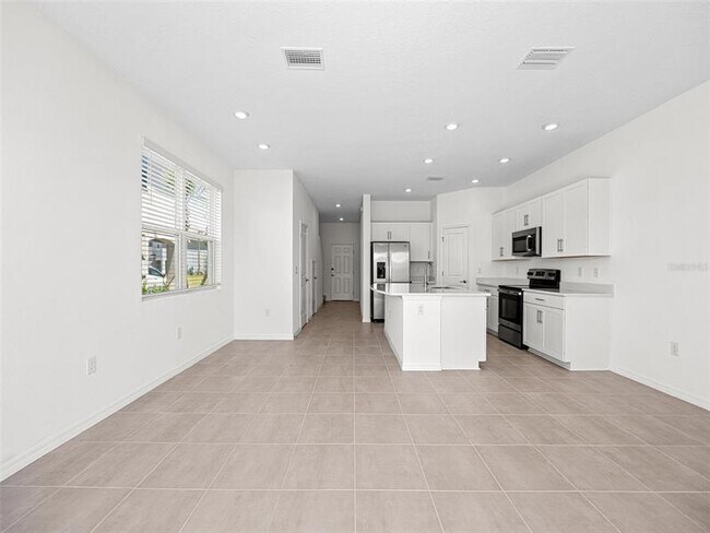 Building Photo - 5728 Haven Ter