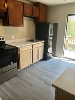 Building Photo - 914 Sparta Dr