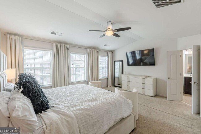 Building Photo - 5725 Radford Loop