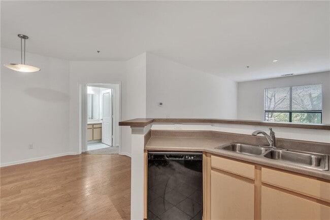 Building Photo - 821 Ralph McGill Blvd NE