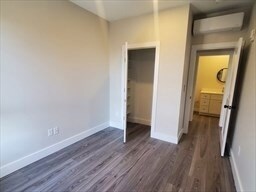 Building Photo - 64 Tolman St