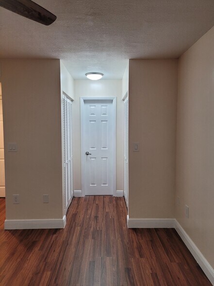 Building Photo - 8580 SW 212th St