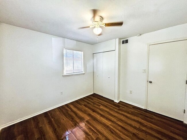 Building Photo - Charming 3-Bedroom Home with Modern Comfor...