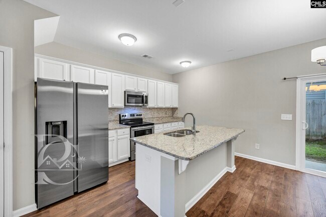 Building Photo - 131 Hunters Grove Dr