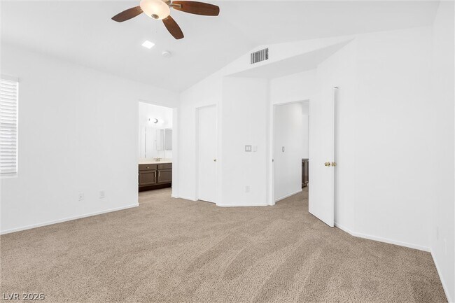 Building Photo - 7600 Beverly Hills Dr