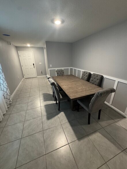 Building Photo - 12115 Lily Magnolia Ln