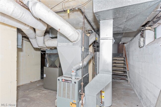 Building Photo - 12509 Britton Dr