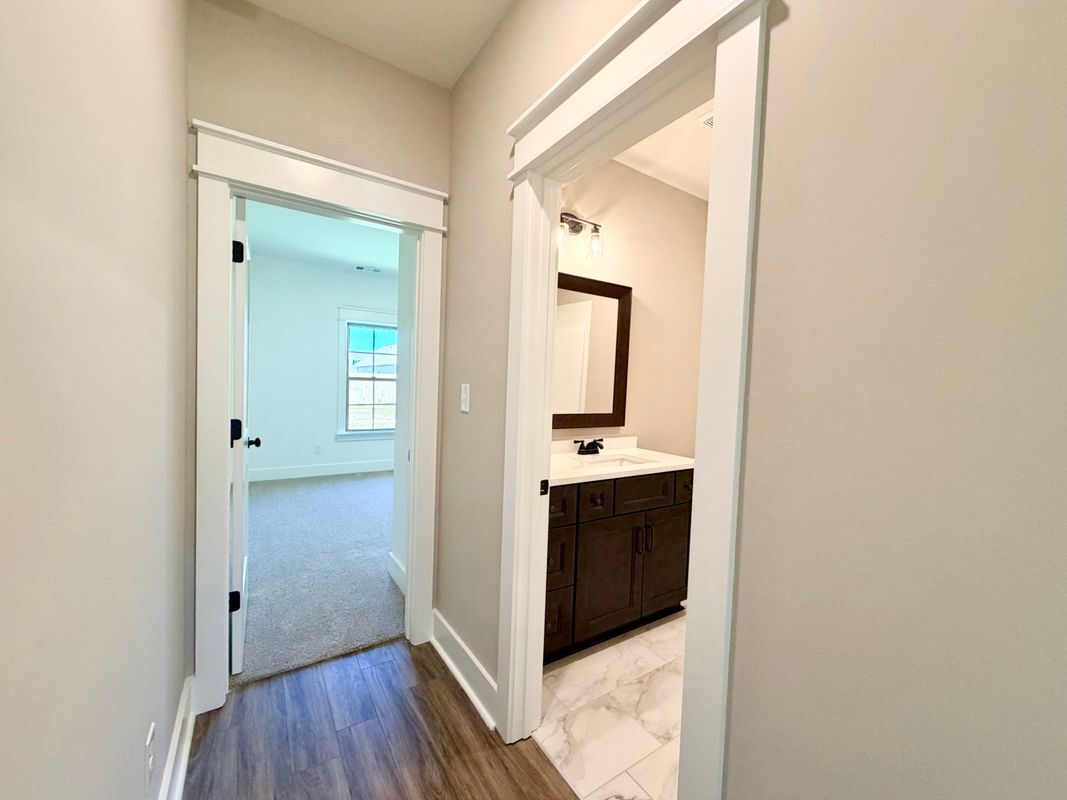 Building Photo - 521 Bristleleaf Path