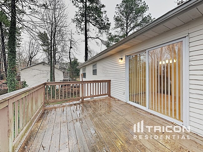 Building Photo - 5009 Melanie Dr