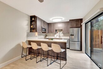 Building Photo - 3109 San Clara Dr