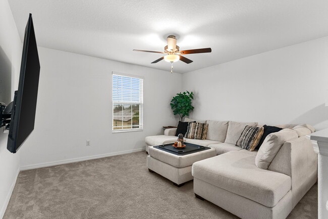 Building Photo - 1742 Red Loop