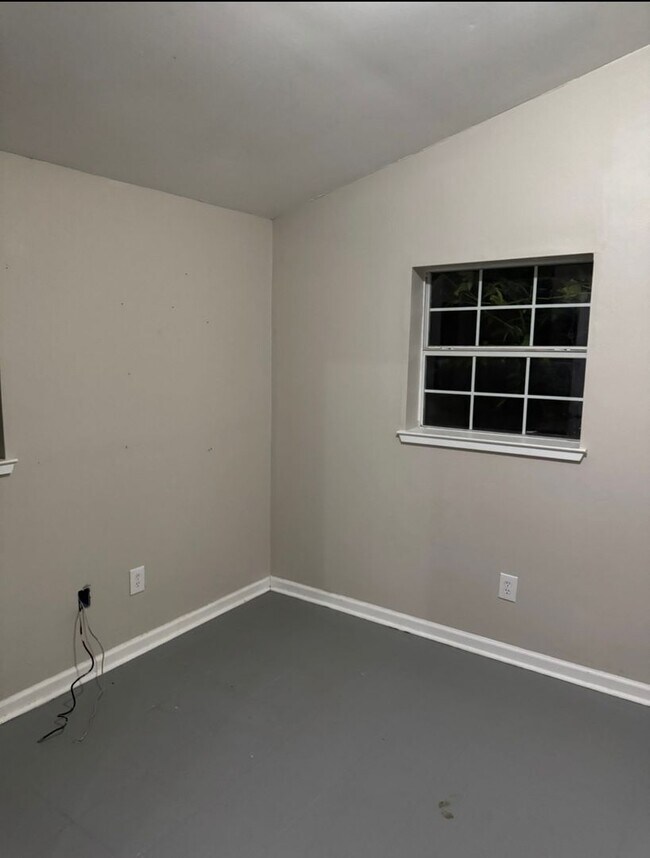 Building Photo - Rental Available: 427D General Mouton Lafayette