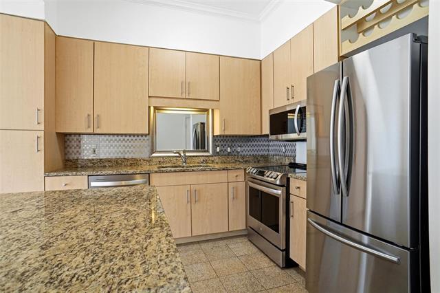 Building Photo - 3225 Turtle Creek Blvd