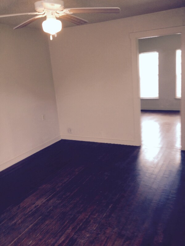 Building Photo - 118 Robinson Rd