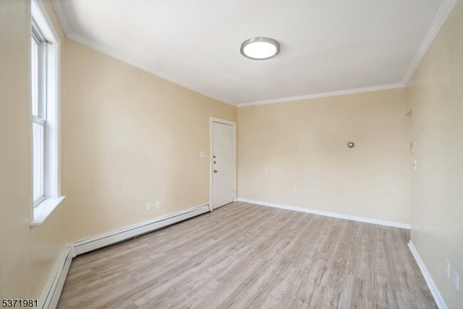 Building Photo - 230 Trumbull St