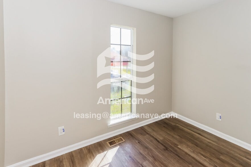 Building Photo - 113 Jacobs Ln