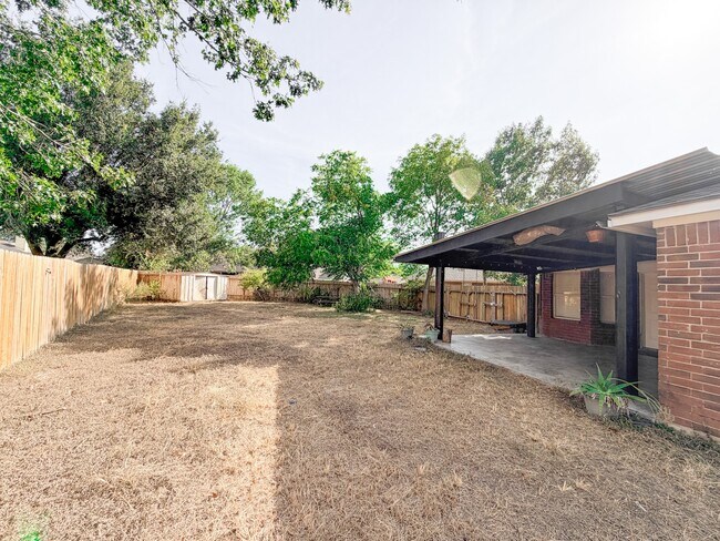 Building Photo - 19703 Vista Lake Ct