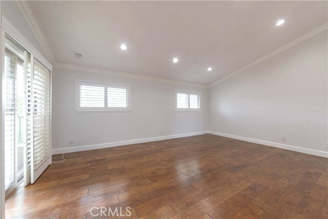 Building Photo - 14 Peartree Ln